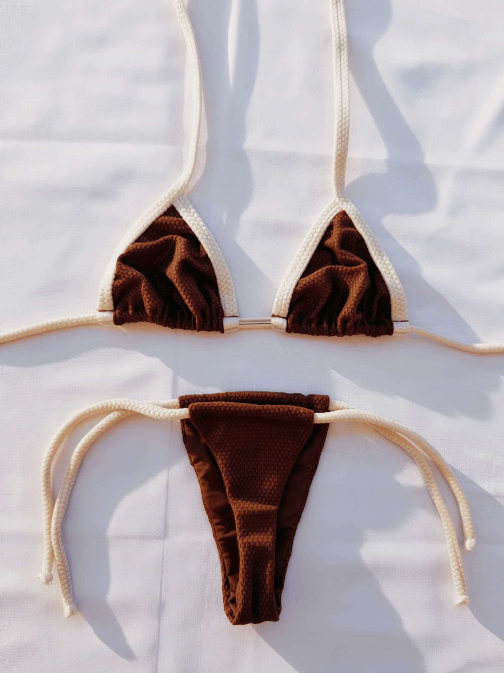 Bikini Sun Contour™ Chocolate Texturizado